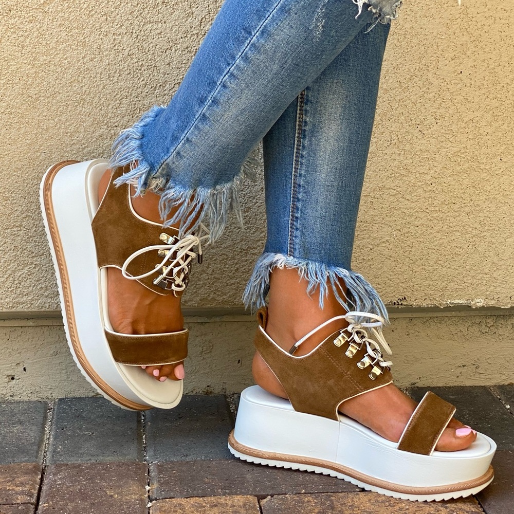Kate Bosworth Razored Treads Lace Up Platform - Picture 4 of 10